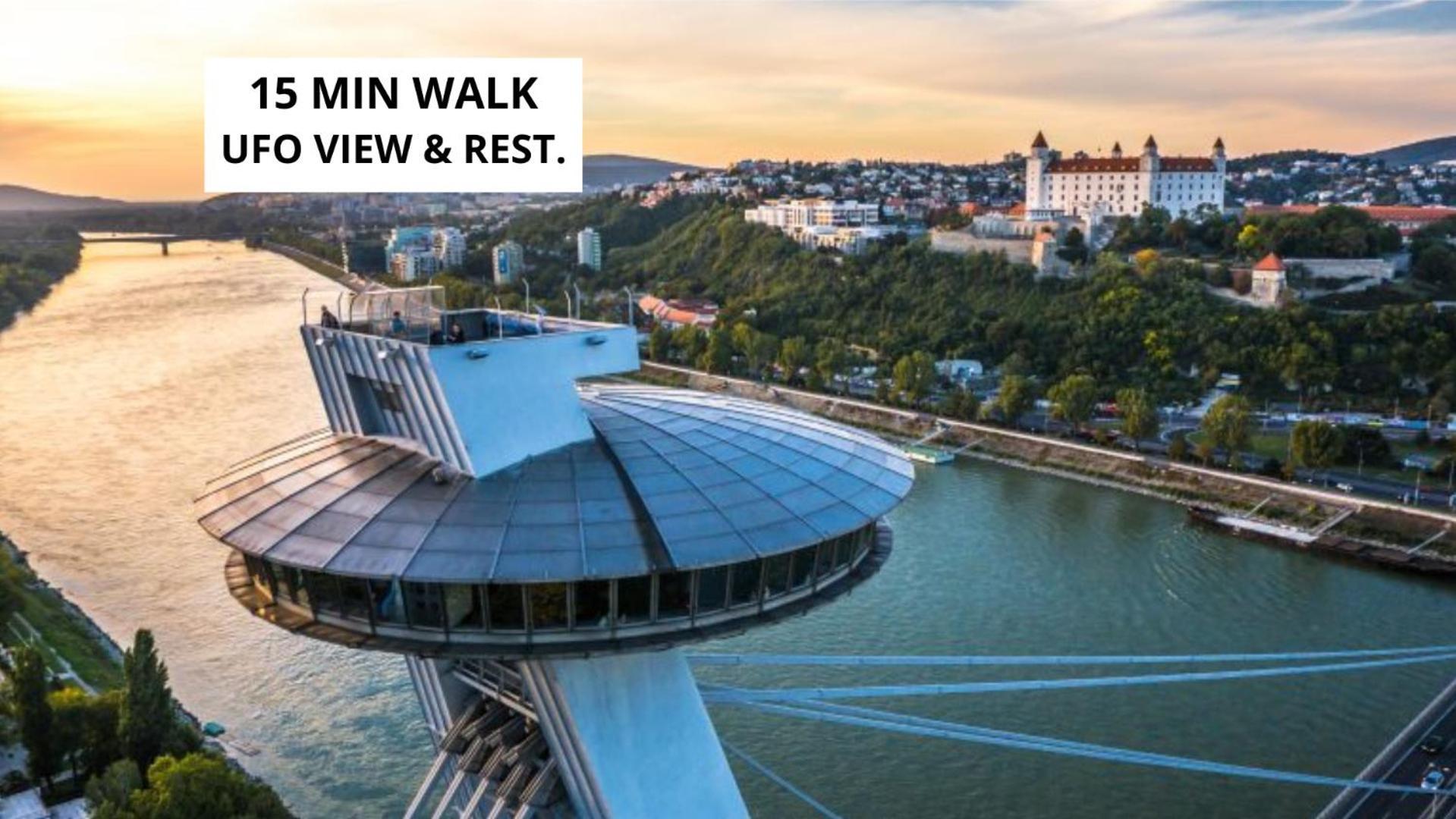 Downtown 3 Bdr Charm - Walk To Attractions * 布拉迪斯拉发